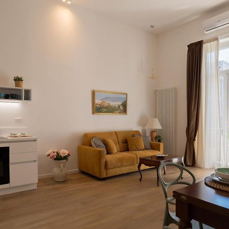 Appartamento Relais Palazzo Olimpia - Corso Vittorio Emanuele Salerno Esterno foto