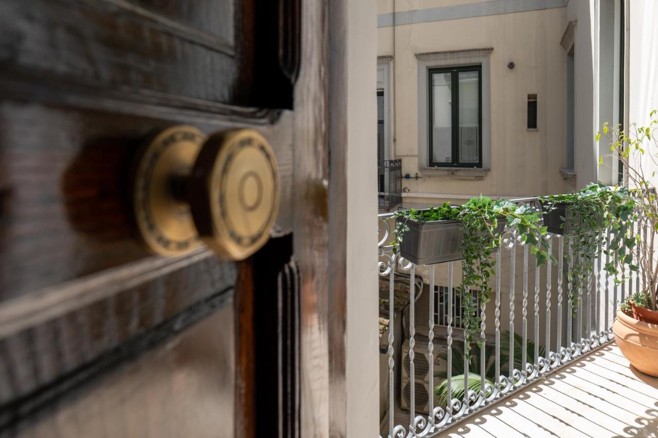 Appartamento Relais Palazzo Olimpia - Corso Vittorio Emanuele Salerno Esterno foto