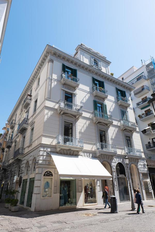 Appartamento Relais Palazzo Olimpia - Corso Vittorio Emanuele Salerno Esterno foto