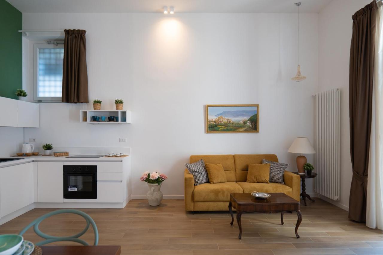 Appartamento Relais Palazzo Olimpia - Corso Vittorio Emanuele Salerno Esterno foto